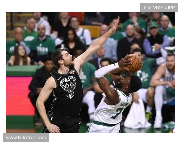 文班仍具巨大成长潜力 马刺青春能量令人联想两年前的雷霆崛起