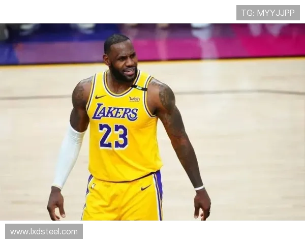 詹姆斯分享人生感悟称批评是成长必修课学会面对不被喜欢的人